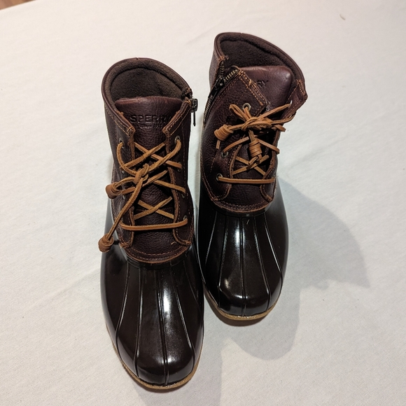 Sperry Top-Sider Saltwater Leather Upper Duck Boots In Wide - Picture 2 of 8